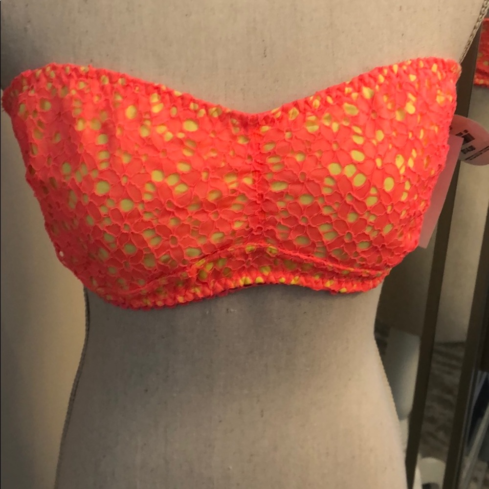 Flirtitude Bandeau Bra